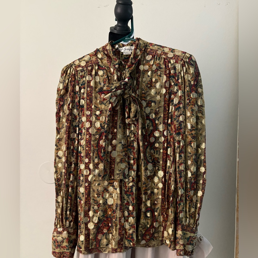 VINTAGE ADEL Simson Printed Blouse in Gold and Burgundy - Classic Feminine Style